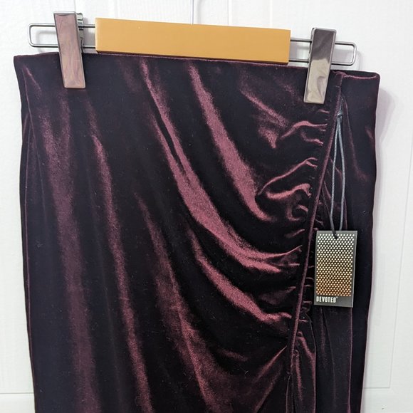 NWT Maxi Skirt Size S - Picture 2 of 5